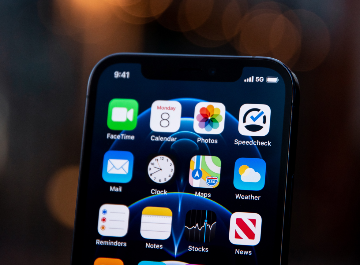 平桂苹果手机维修分享为什么 iPhone 12 在冬季会自动关机 